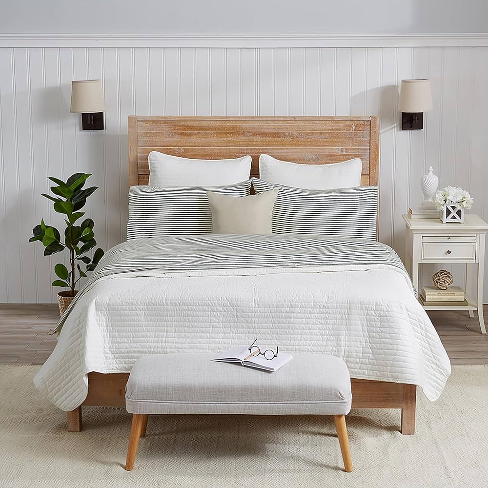 Amazon.com: Great Bay Home 4-Piece Queen Size Stripe